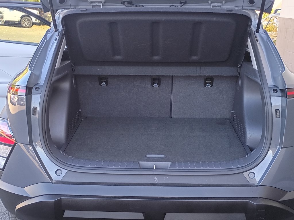 Certified 2025 Hyundai Kona SEL AWD/4WD image 18