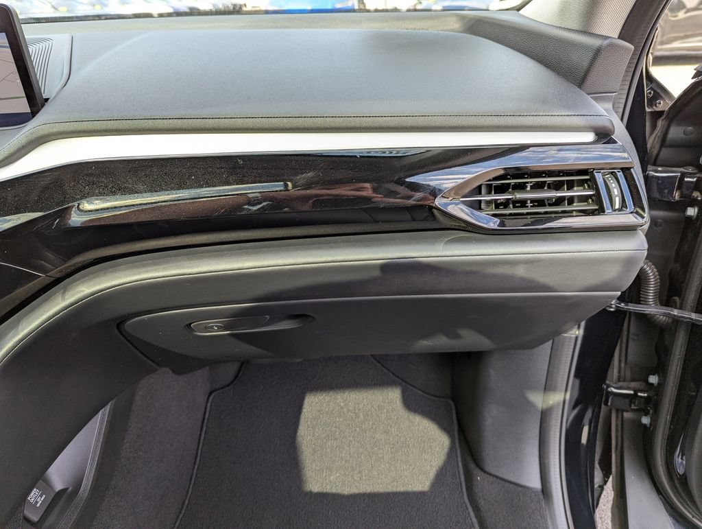 Used 2023 Acura MDX w/ Technology Package AWD/4WD image 35
