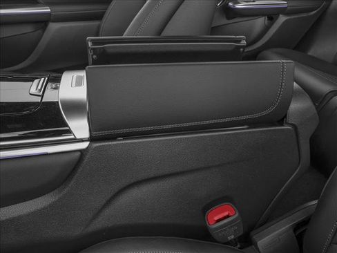 New 2026 Mercedes-Benz GLC 43 AMG 4MATIC Coupe image 10