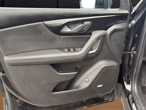 Used 2025 Chevrolet Blazer RS image 55