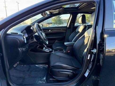 Used 2023 Kia Forte GT-Line w/ GT-Line Premium Package image 15