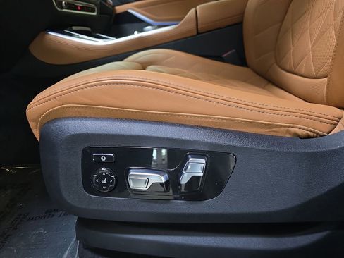 Certified 2024 BMW X5 xDrive40i w/ M Sport Package AWD/4WD image 28