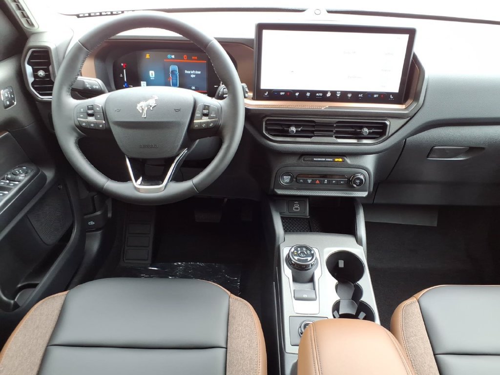 New 2026 Ford Bronco Sport Outer Banks w/ Outer Banks Tech Package+ AWD/4WD image 15