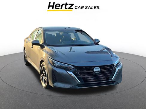 Used 2025 Nissan Sentra SV image 1