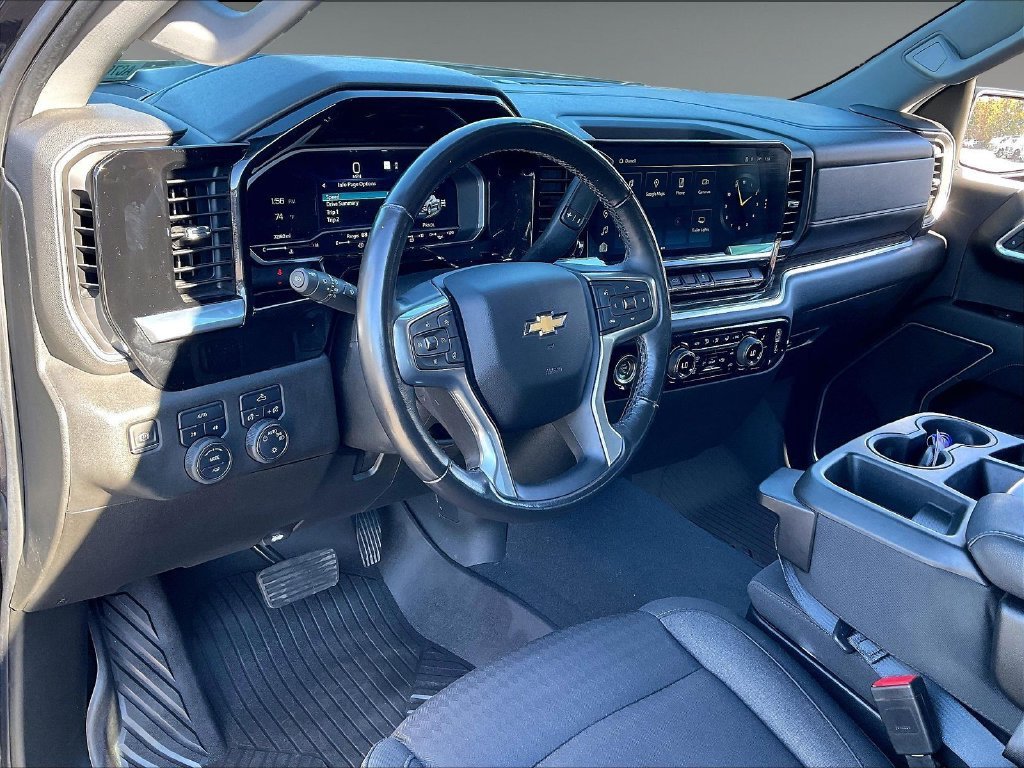 Used 2022 Chevrolet Silverado 1500 LT AWD/4WD image 8