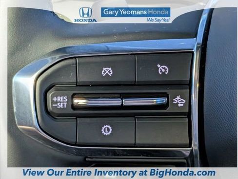 Used 2025 GMC Acadia Elevation FWD image 24