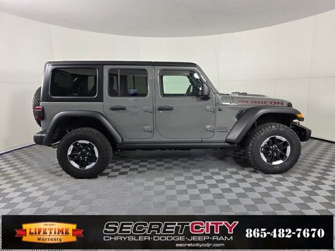 Used 2022 Jeep Wrangler Unlimited Rubicon w/ Dual Top Group image 7