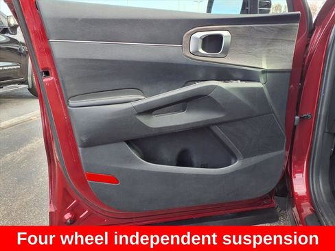 Used 2022 Kia Sorento S w/ Panoramic Sunroof Package image 23