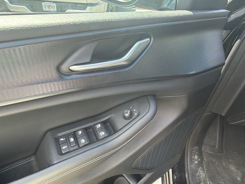 Used 2025 Jeep Grand Cherokee L Altitude AWD/4WD image 16