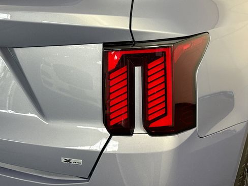 Used 2024 Kia Sorento SX Prestige w/ Sage Leather Package image 34