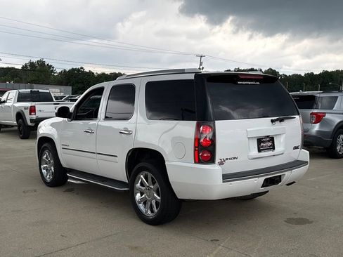 Used 2014 GMC Yukon Denali AWD/4WD image 4