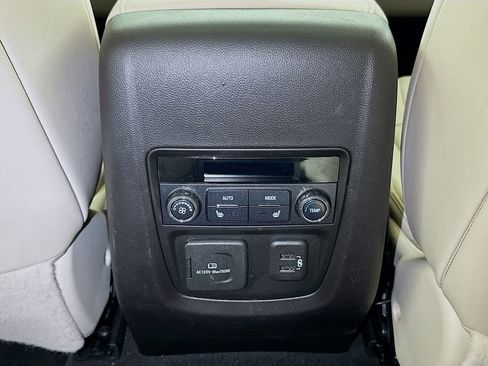 Used 2022 Buick Enclave Premium w/ Experience Buick Package image 25