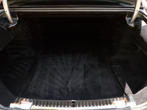 Certified 2023 Rolls-Royce Phantom Sedan RWD image 33