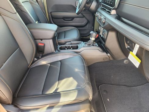 New 2026 Jeep Gladiator Sport image 13