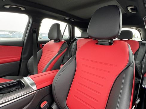 Used 2024 Mercedes-Benz GLC 43 AMG 4MATIC image 20