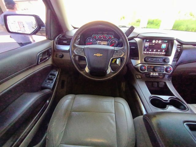 Used 2015 Chevrolet Suburban LT RWD image 27