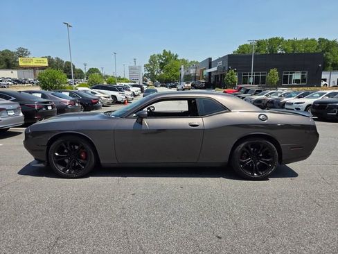 Used 2021 Dodge Challenger R/T RWD image 4
