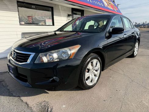 Used 2010 Honda Accord EX-L image 2