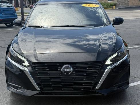 Used 2023 Nissan Altima 2.5 SV FWD image 5
