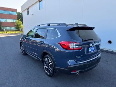 Used 2023 Subaru Ascent Limited w/ Technology Package AWD/4WD image 7