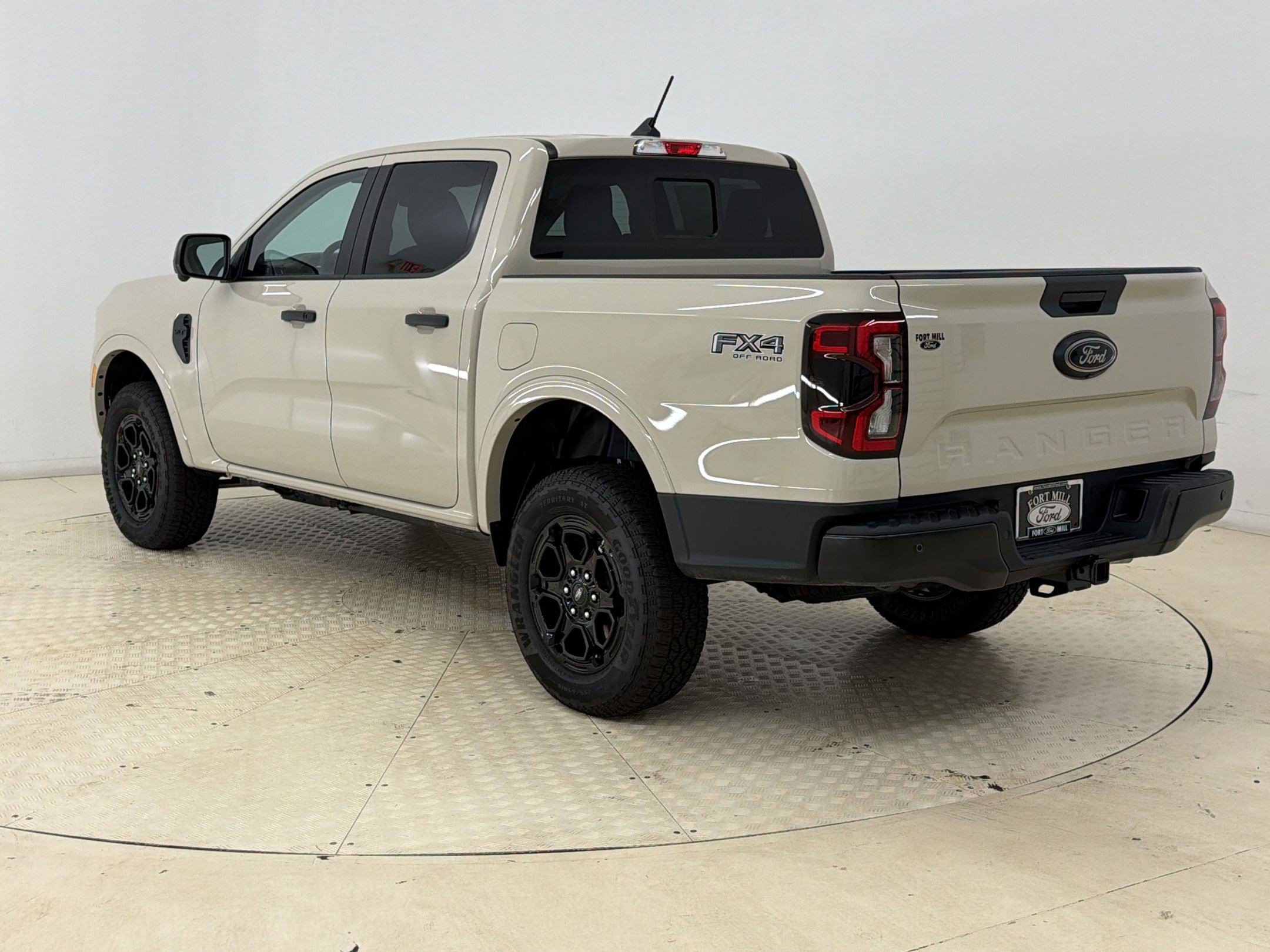 New 2026 Ford Ranger XLT w/ Equipment Group 301A High AWD/4WD image 3