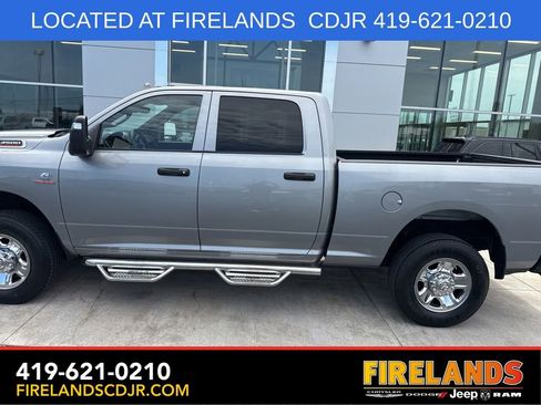Used 2024 RAM 3500 Tradesman w/ Chrome Appearance Group AWD/4WD image 6