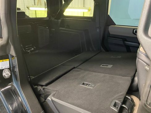 Used 2024 Ford Bronco Wildtrak image 44