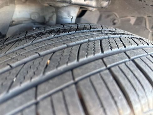 Used 2023 Nissan Rogue SV image 32