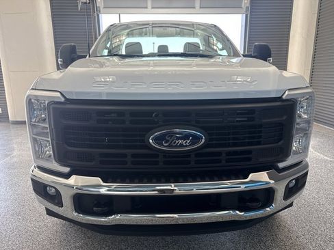 Certified 2025 Ford F350 XL w/ XL Chrome Package RWD image 2