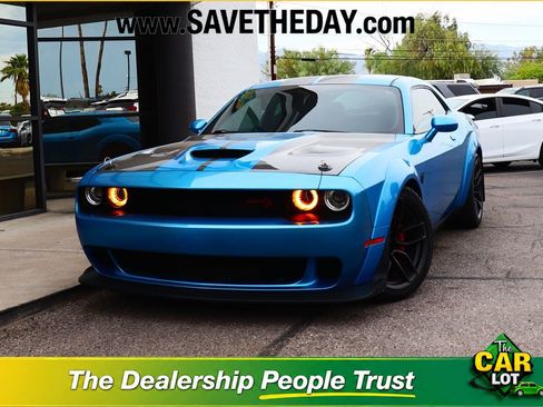 Used 2018 Dodge Challenger SRT Hellcat RWD image 1