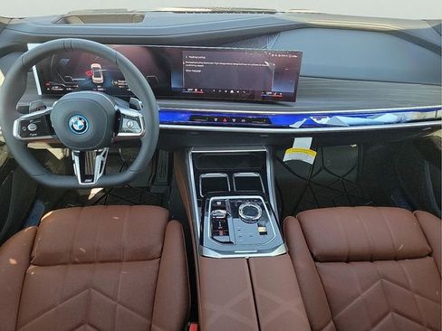 New 2026 BMW 750e xDrive w/ Premium Package AWD/4WD image 13