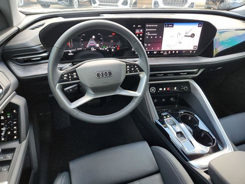 New 2025 Audi Q5 Premium Plus image 9