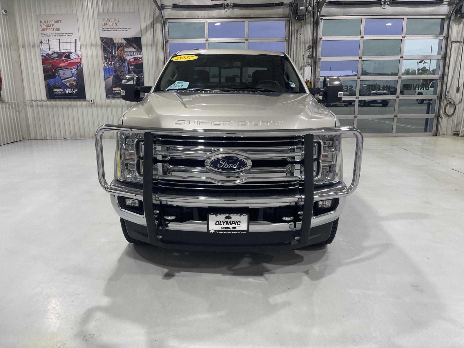Used 2017 Ford F250 Lariat w/ Chrome Package AWD/4WD image 3