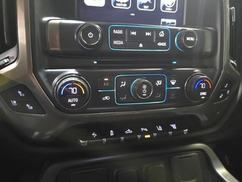 Used 2019 Chevrolet Silverado 2500 High Country w/ Duramax Plus Package AWD/4WD image 33