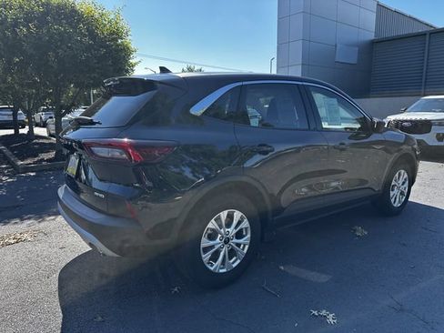 Certified 2023 Ford Escape Active AWD/4WD image 5