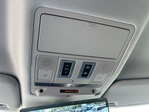 Used 2020 Land Rover Defender 110 HSE image 43