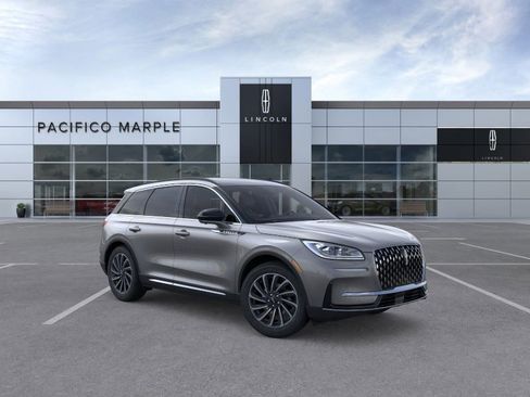 New 2026 Lincoln Corsair Reserve image 7