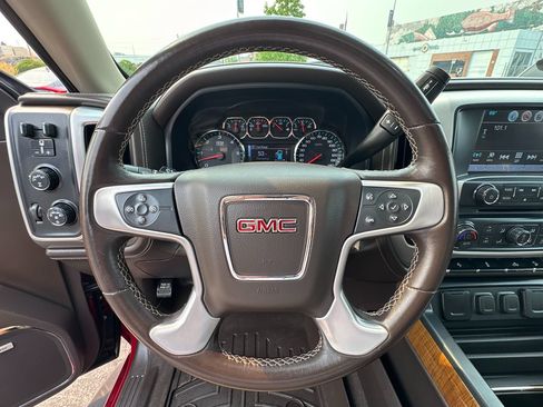 Used 2018 GMC Sierra 1500 SLT w/ SLT Premium Package AWD/4WD image 19
