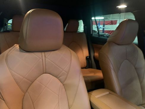 New 2026 Toyota Highlander Platinum image 20