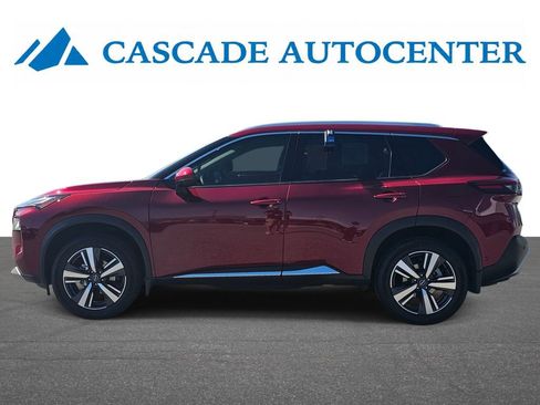 Used 2022 Nissan Rogue Platinum w/ Head-Up Display Package AWD/4WD image 2