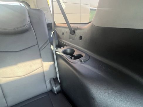 Used 2019 Cadillac Escalade ESV Premium Luxury image 25