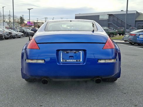 Used 2004 Nissan 350Z Touring w/ Cargo Convenience Pkg image 7