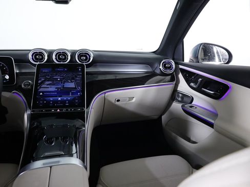 Used 2026 Mercedes-Benz GLC 300 GLC 300 image 44