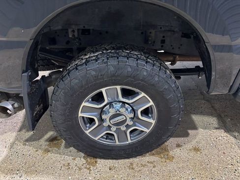 Used 2024 Ford F250 Lariat image 10