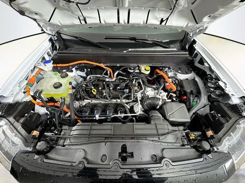 New 2026 Ford Maverick Lariat w/ Black Appearance Package image 30