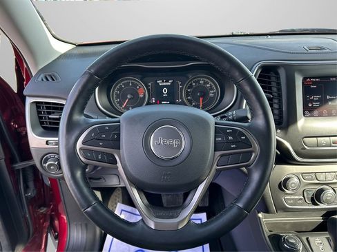 Used 2021 Jeep Cherokee Latitude Plus image 21