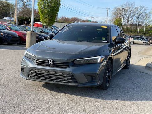 Used 2024 Honda Civic Sport image 3