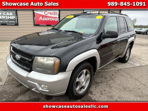 Used 2008 Chevrolet TrailBlazer LT w/ Sun And Sound Package AWD/4WD image 1