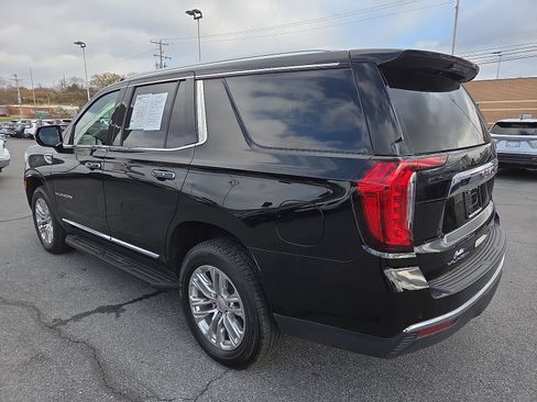 Used 2024 GMC Yukon SLT AWD/4WD image 5