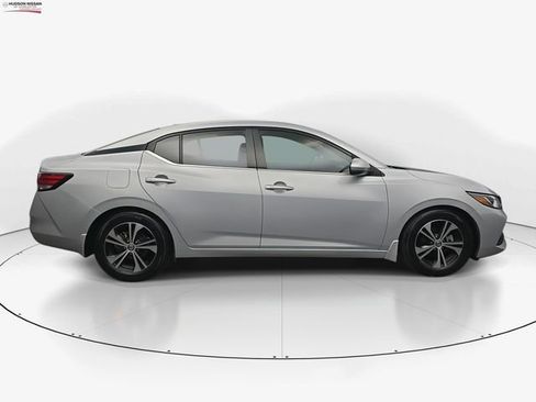Used 2020 Nissan Sentra SV image 11